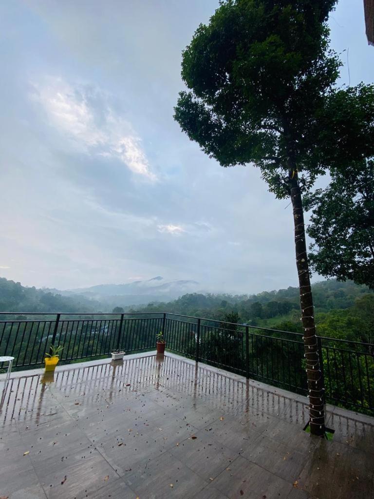 Bed and Breakfast Misty Hideout Kakkadampoyil Экстерьер фото